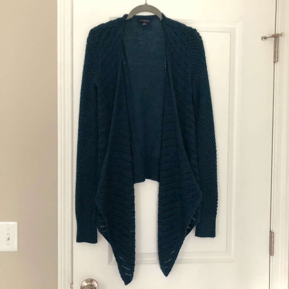 AMERICAN EAGLE CARDIGAN